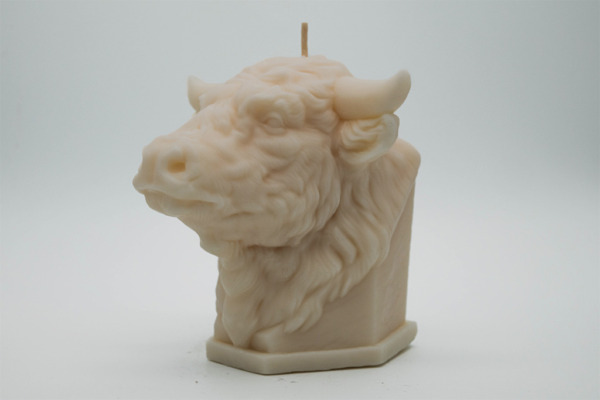 Stierskulptur, Stierfigur, besondere Kerze, einzigartige Kunstkerzen, Geschenkkerze für Stier, einzigartige Handwerkskunst